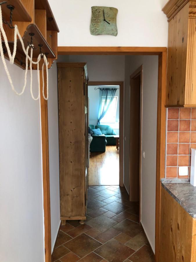 Capri Apartman Eger Eksteriør billede